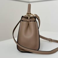 شنطة فيندي بيكابو اي سي يو مقاس 23CM