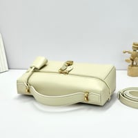 شنطة لورو بيانا إكسترا ال 23 لون أبيض