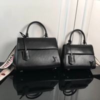 حقيبة Cluny Mini لويس فيتون M24616