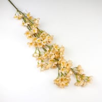 اغصان تنسيق صناعية