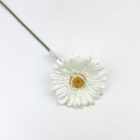 ورد جربيرا صناعي