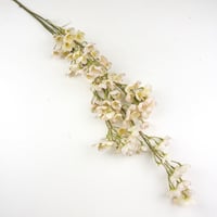 اغصان تنسيق صناعية