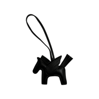 تعليقة حصان بالجناح