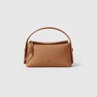 شنطة يد نسائية جلد