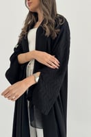 عباية سوداء كريب اكمام زري بفتحة