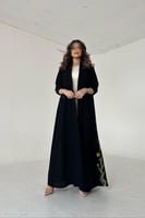 عباية سوداء مطرزة تطريز غصن كريب