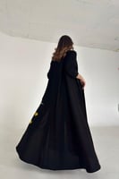 عباية سوداء مطرزة تطريز غصن كريب