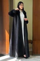 عباية تفته مع تدخيله كريب