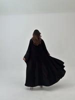 عباية كريب ملكي مع تدخيلة اكمام نقش هندي