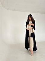 عباية كريب ملكي اكمام فتحة