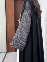 عباية كريب مع اكمام لنن نص كلوش