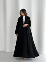عباية كريب ملكي مع تطريز أكمام وجوانب