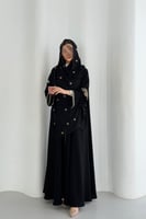 عباية كريب ملكي فخم مع تطريز