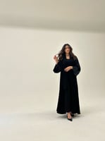 عباية كريب ملكي كم مكسر