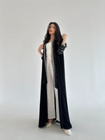 عبايه تطريز أبيض كريب قصة نص كلوش