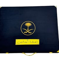 صندوق هدايا فخم يجمع بين الفخامة والتصميم الراقي