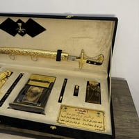 هدية رجالية بوكس ملكي بشت سيف بالأسم والعبارة حسب...