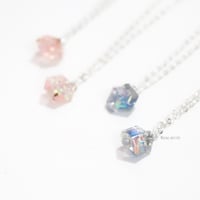 لون وردي gems