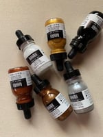 حبر اكريليك احترافي من ليكويتكس