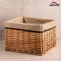 سلة خيزران وقماش