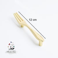 218 - مقبض بشكل شوكة لون ( ذهبي ) - قطعتين