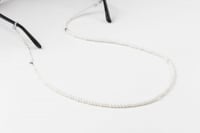 سلسلة نظارة موديل آيز أبيض