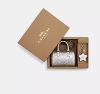 Boxed Mini Rowan كوتش | coach