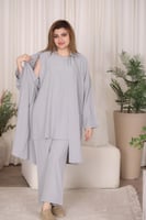 طقم جاكيت مع بلوزة وبنطلون خياطات طولية من بلاك وي...