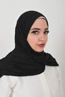 أسود