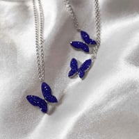 سلسال الفراشة ازرق