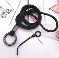 تعليقة مجدول أسود - حلقة دائرية