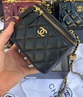 أسود 2