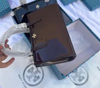 عنابي