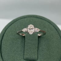 خاتم الماس سوليتير ثري ستون بوزن 0.60 قيراط