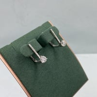 حلق الماس بتصميم عصري حديث من ملاكايت بوزن 1.032 ق...