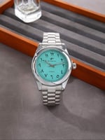 ساعة بخط عربي بكوالتي أنيق