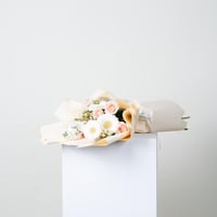 باقة السعادة ماتيولا