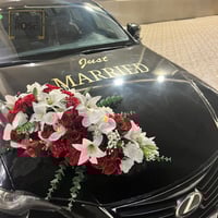 تنسيق يونوفيرس بالورد صناعي