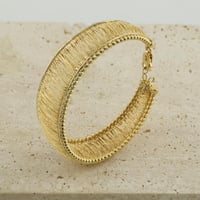 اسوارة ذهب تصميم خطوط لماعة - عيار 18