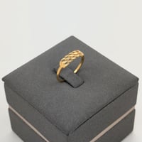 طقم ذهب أناقة وتفرد عيار 21