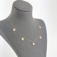 تشوكر ذهب زهر مفتوح تصميم الماس يلمع عيار18