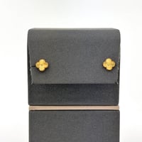 نصف طقم ذهب ازهار عيار 18