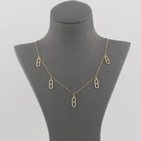 تشوكر ذهب بتصميم حديث لماع - عيار 21