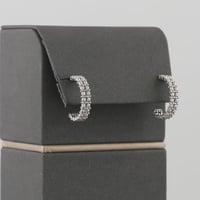 حلق ذهب ابيض كرات الليزر ناعم - عيار 18