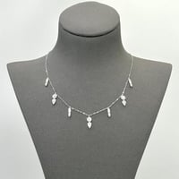 تشوكر ذهب ابيض عيار 18