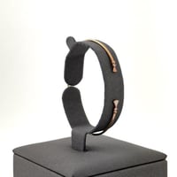 اسوارة ذهب واقف لون برونزي عيار 18