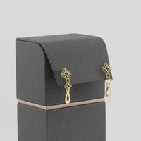 طقم ذهب دورين ورد ثلاثي الابعاد عيار 21