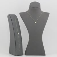 طقم ذهب زهرة بيضاء عيار 18