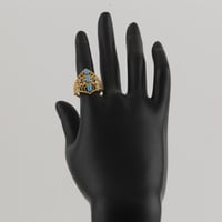 خاتم ذهب تراثي مميز مع فصوص سماوية - عيار 21