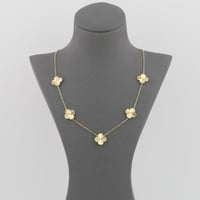 عقد ذهب خمس ازهار عيار 18